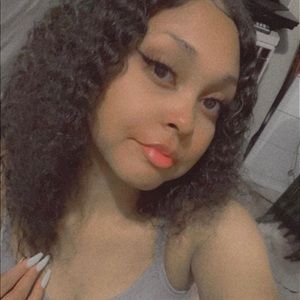 Meet your Posher, Amani